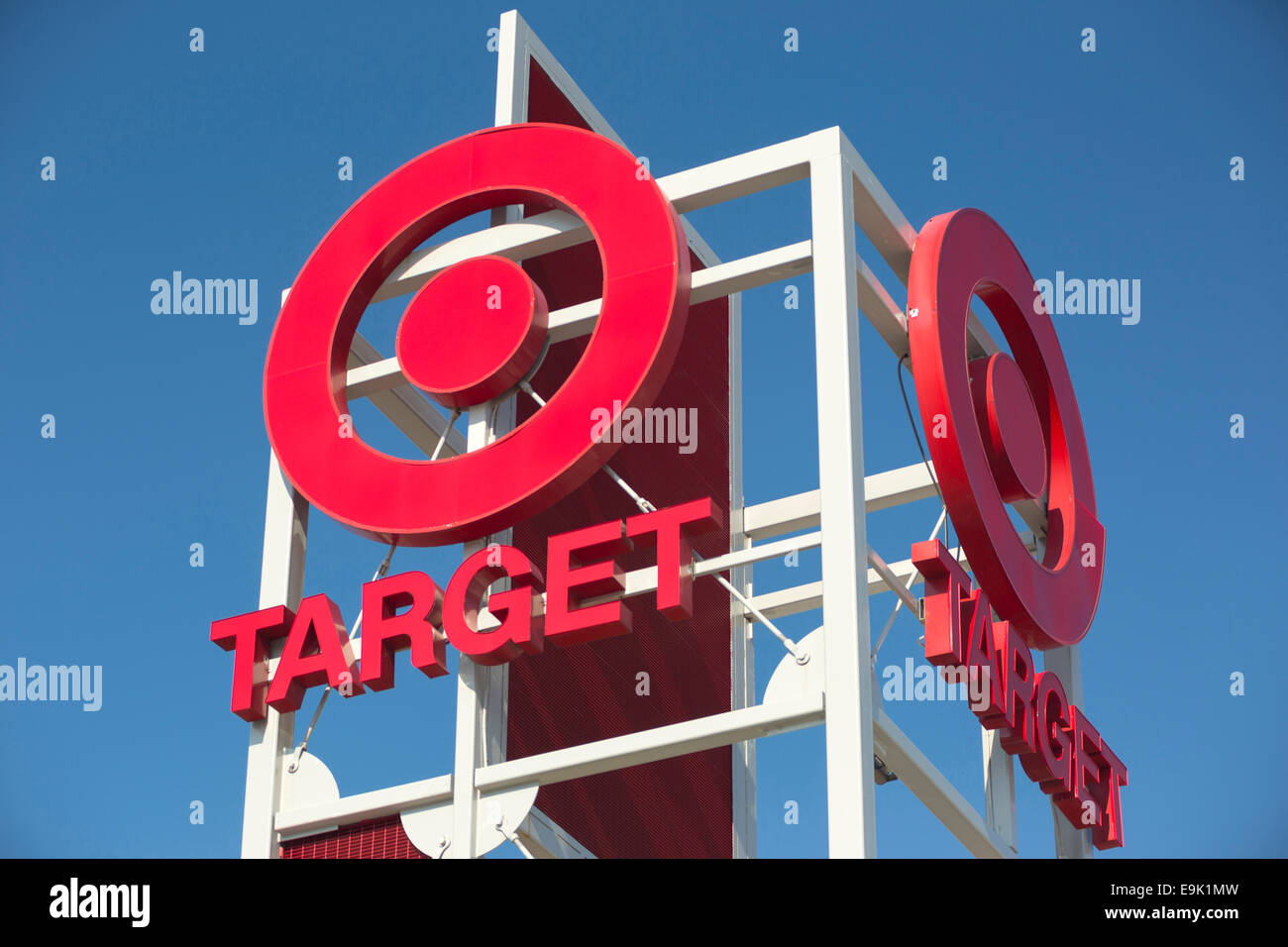TARGET STORE SIGN (©TARGET CORP 1995) CLEVELAND OHIO USA Stock Photo