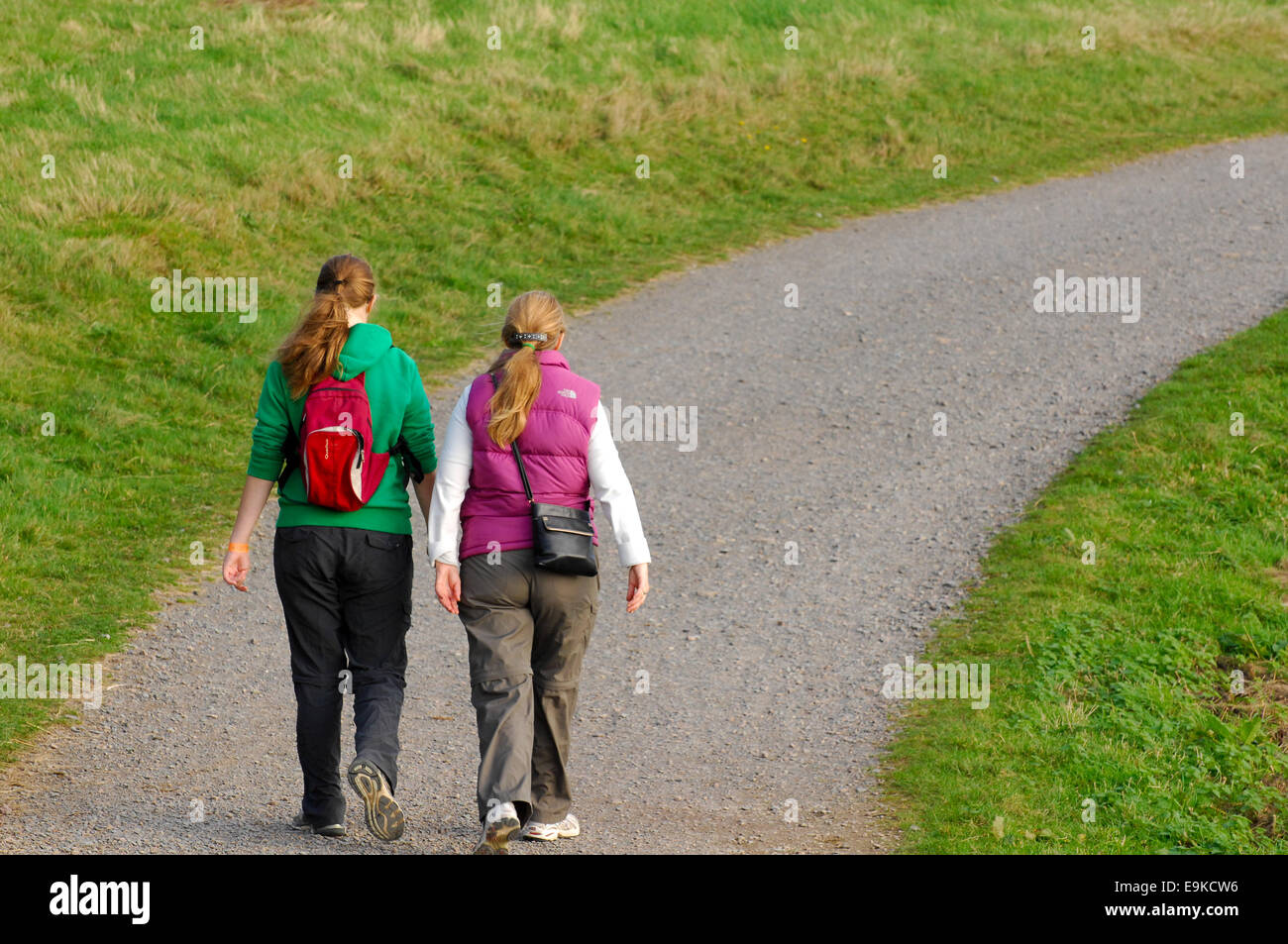 Walkers walking in the English countryside Stock Photo Alamy
