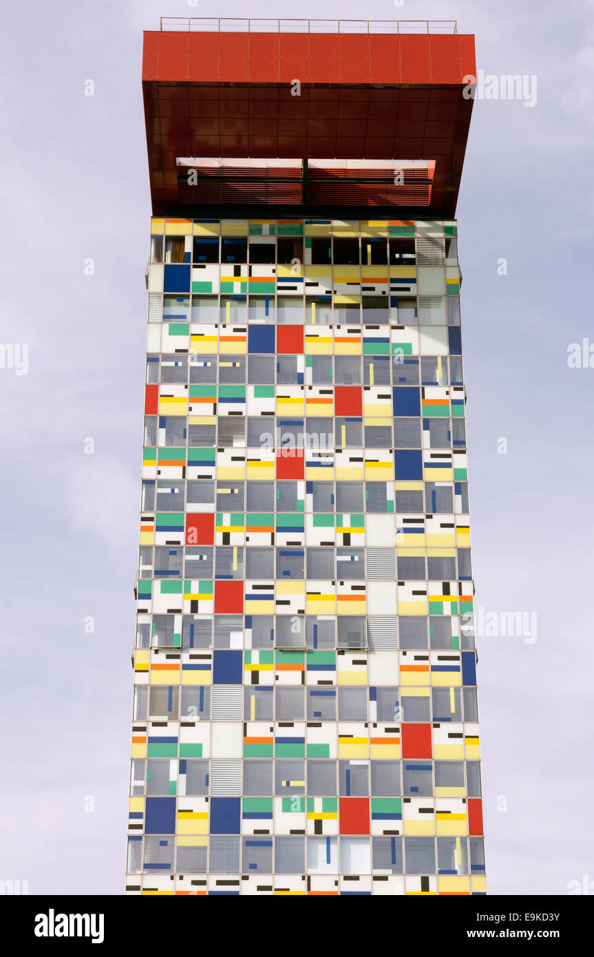 Colorium by British architect William Alsop, Media Harbour, Dusseldorf