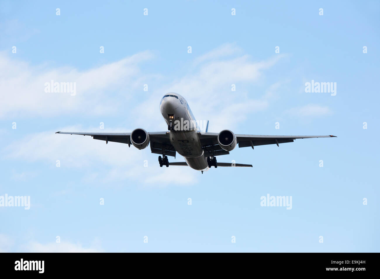 Boeing 777 340 er hi-res stock photography and images - Alamy