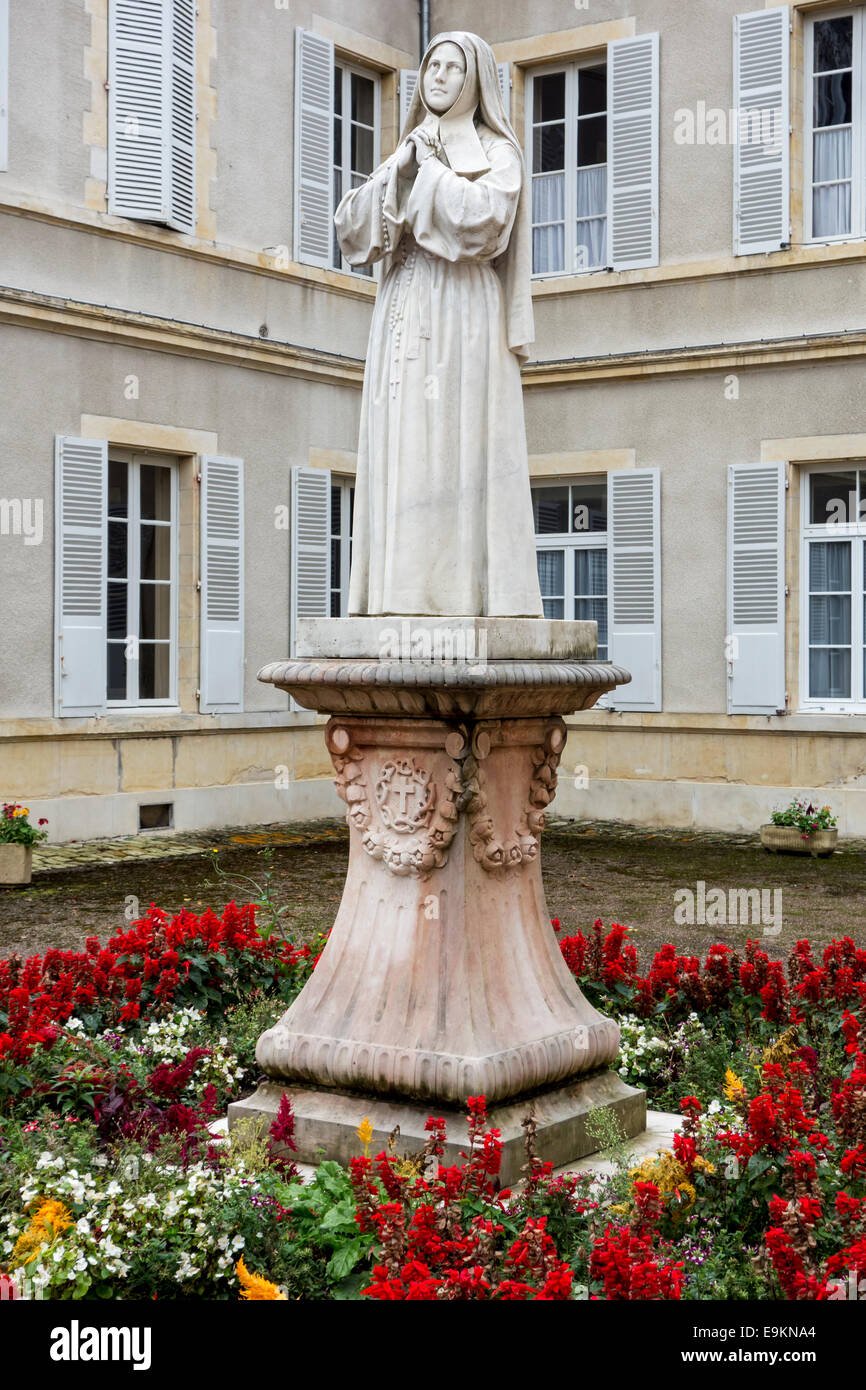 Espace bernadette soubirous nevers hires stock