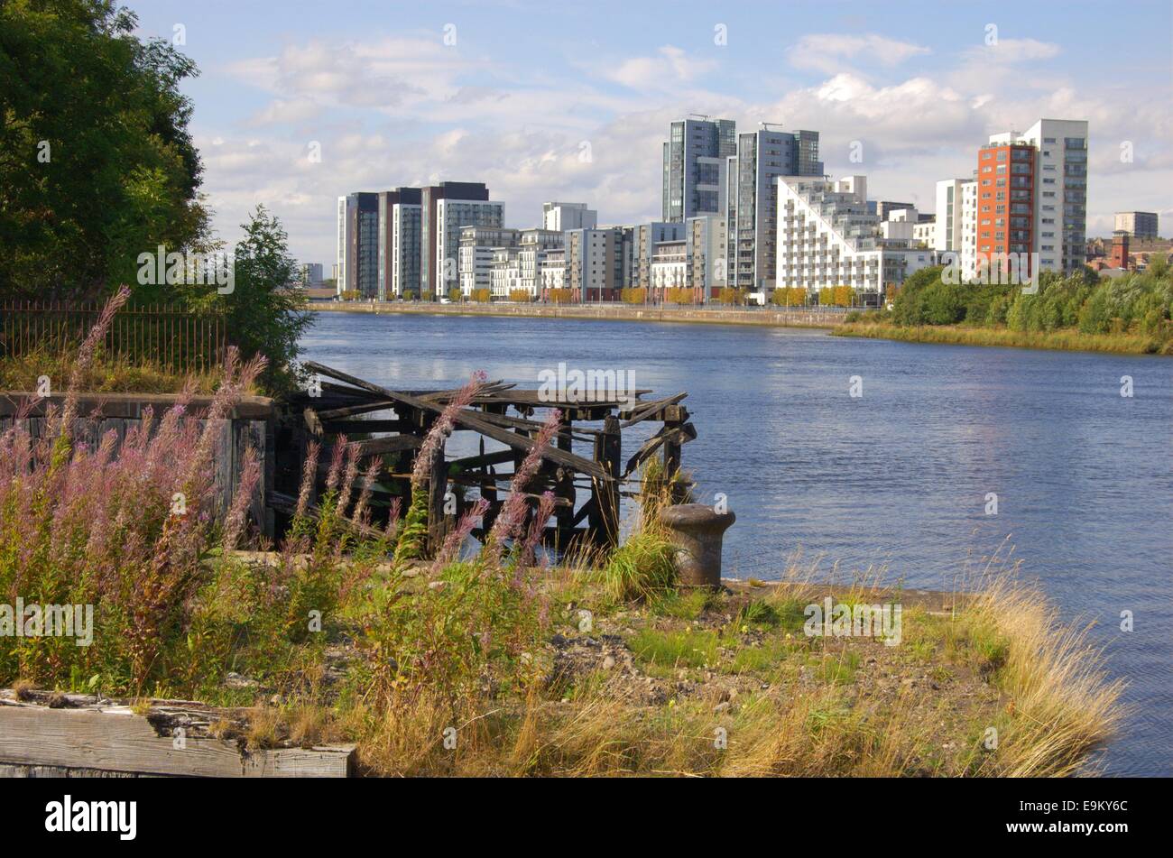 Flats at Glasgow Harbour from Govan Waterfront Stock Photo Alamy