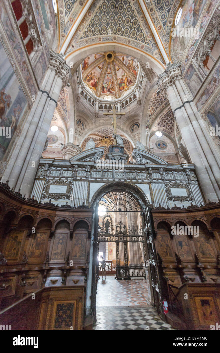 Interior of Certosa di Pavia monastery Stock Photo - Alamy