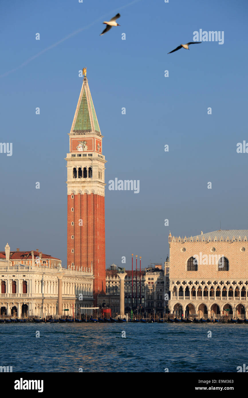 Doge palace venice construction hi-res stock photography and images - Alamy