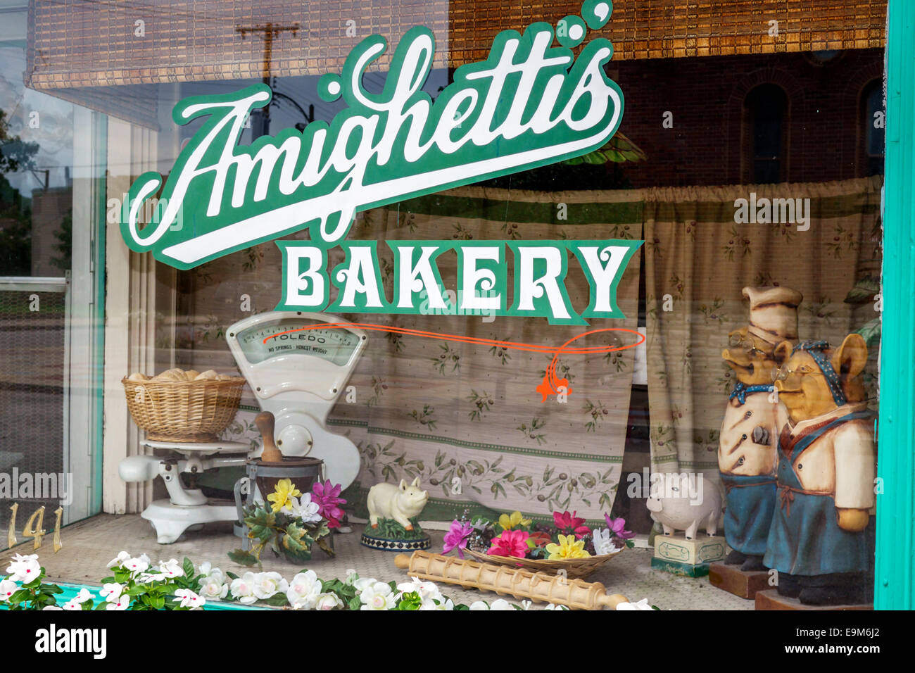 Saint St. Louis Missouri,The Hill,Italian ethnic neighborhood,Amighetti