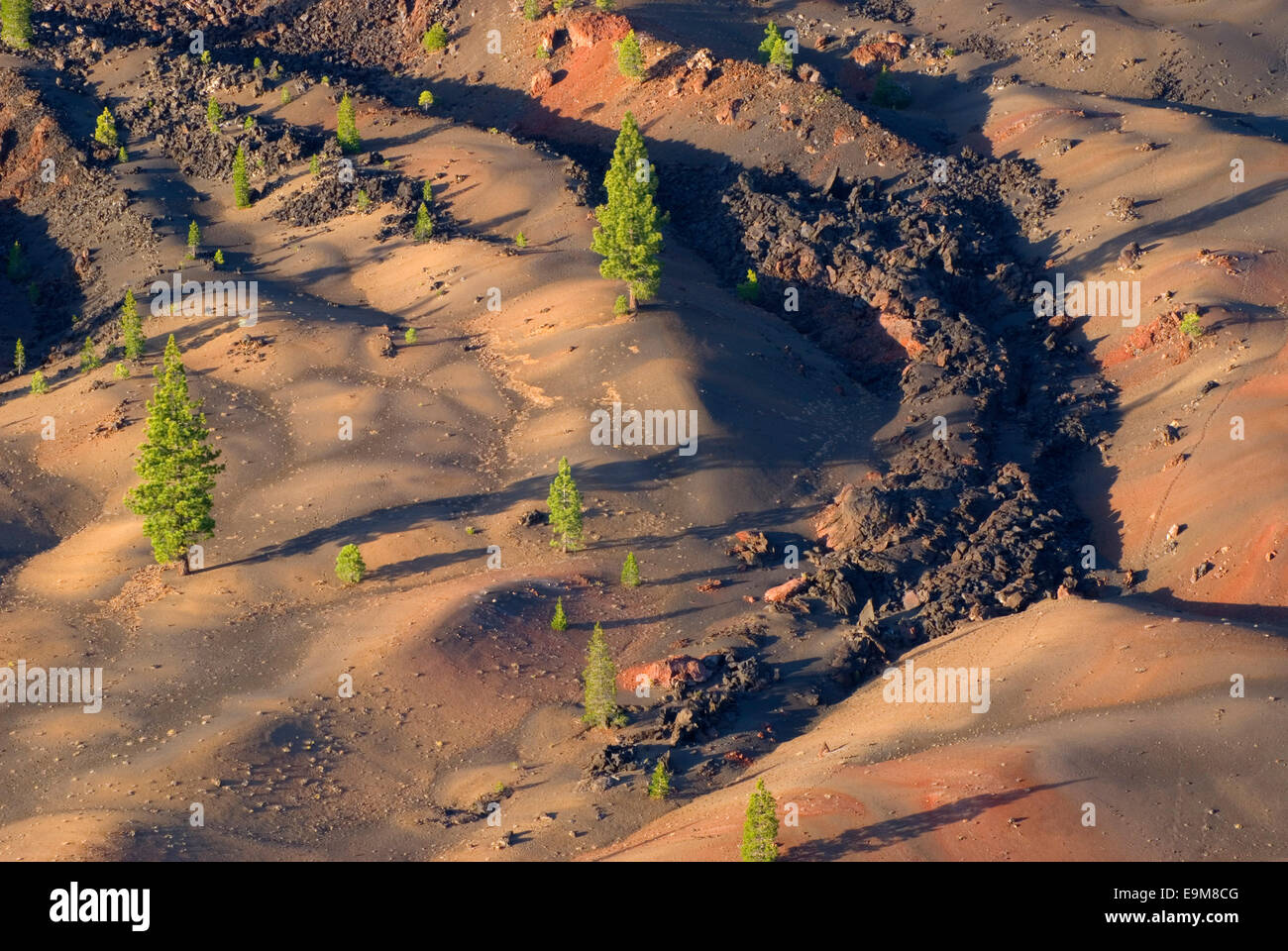 Fantastic Lava Flow from Cinder Cone, Lassen Volcanic National Park ...