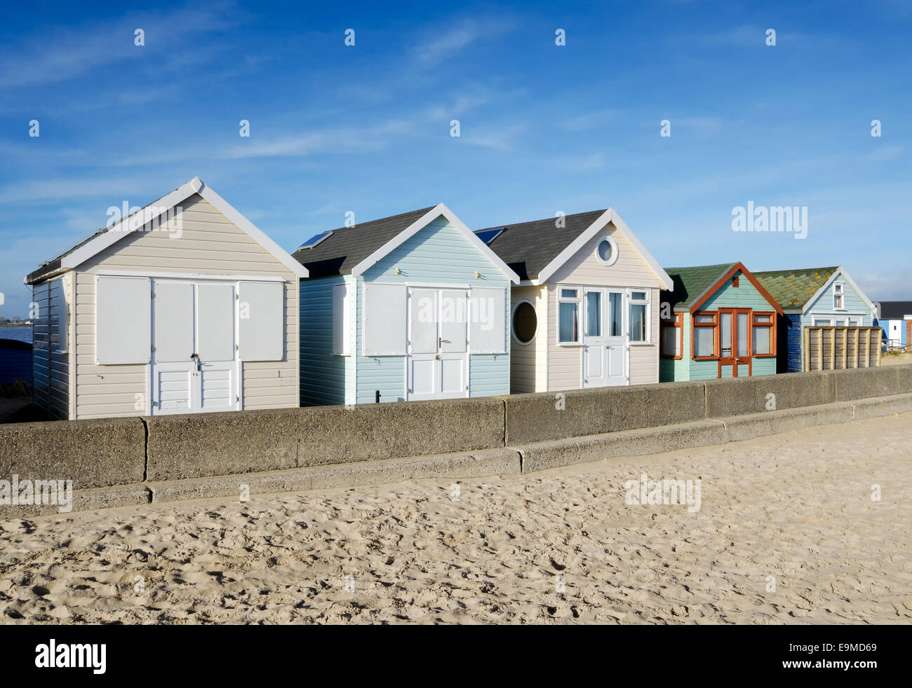 Mudeford spit beach huts hi-res stock photography and images - Alamy