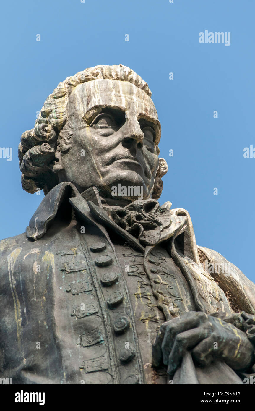 Statue of Adam Smith, Royal Mile, Edinburgh, Scotland, UK Stock Photo