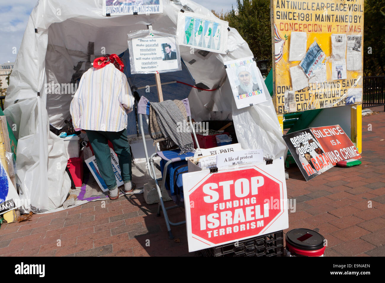 Concepcion Picciotto, peace activist - Washington, DC USA Stock Photo