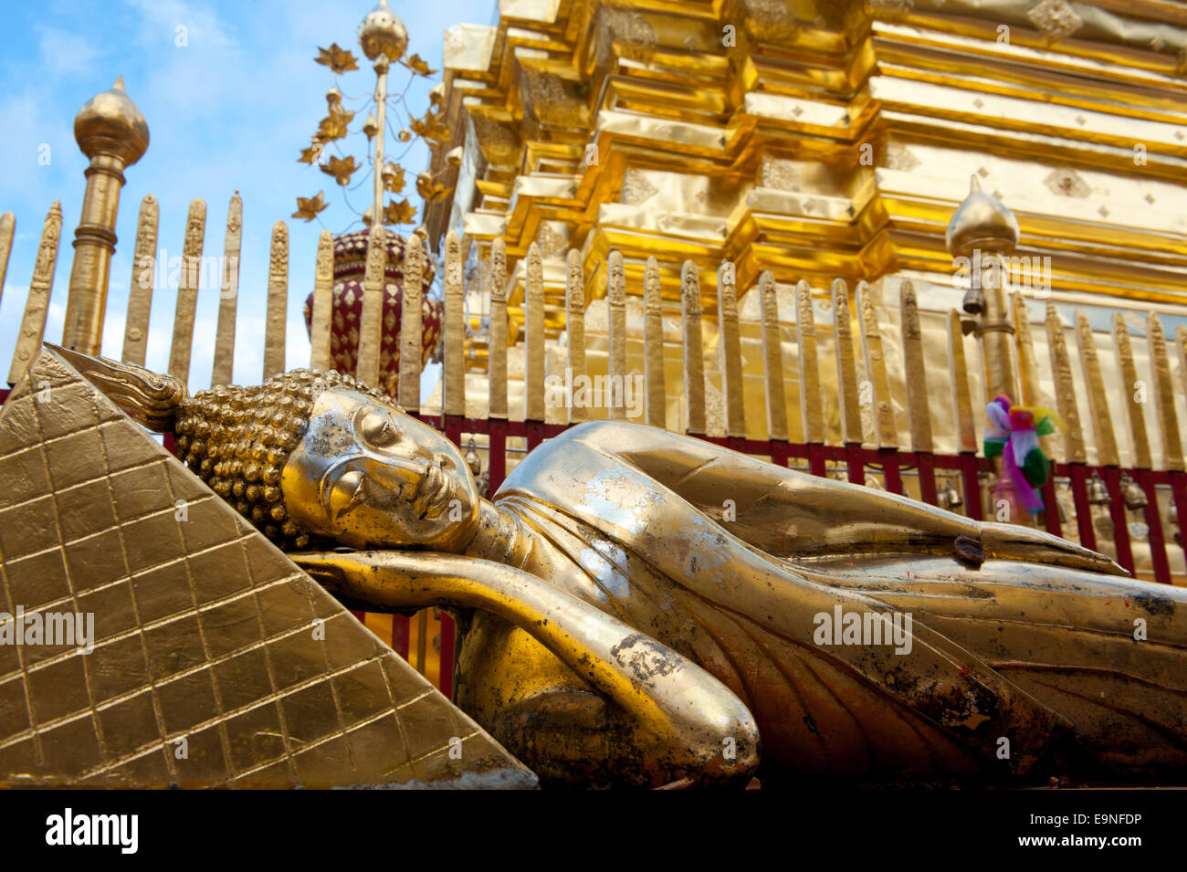 Reclining Buddha. Wat Phra Doi Suthep, Doi Suthep temple near Chang Mai, northern Thailand. Southeast Asia. Stock Photo