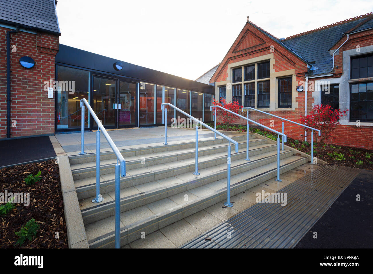 Steps and hand rails leading to the entrance of the Isle of Wight Studio School Stock Photo