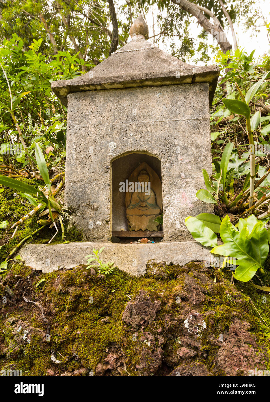 88 Buddhist temples at Lawai Valley Kauai Stock Photo Alamy