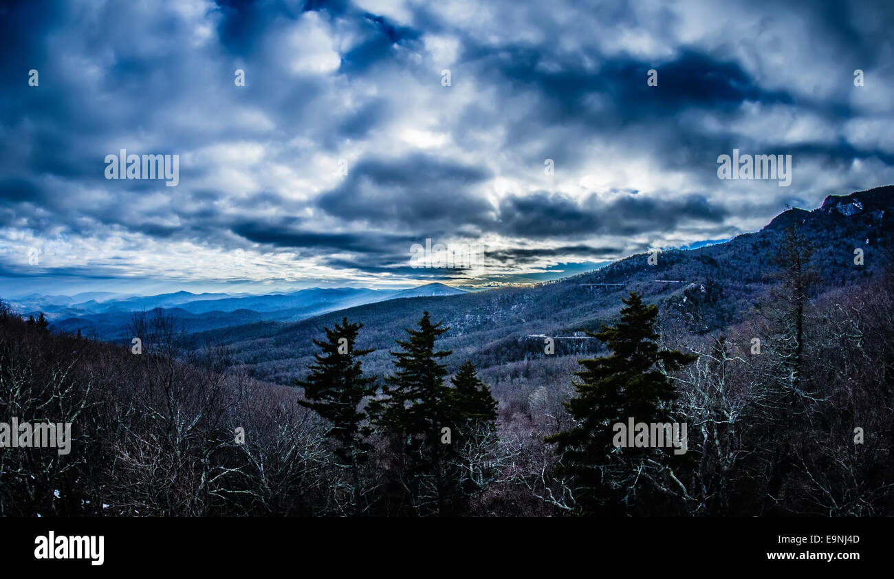blue ridge parkway winter scenes Stock Photo - Alamy