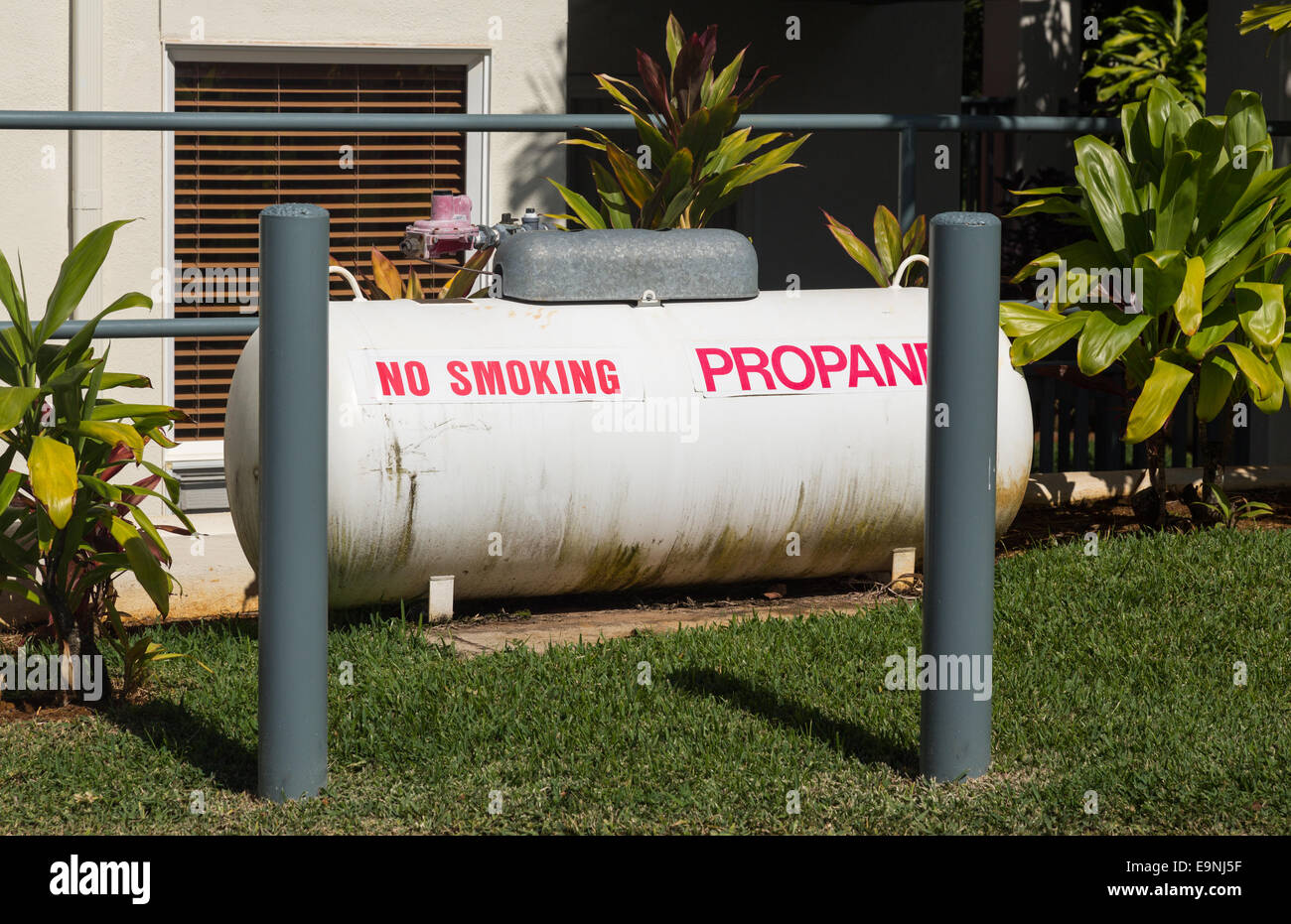 Propane gas tank hi-res stock photography and images - Alamy