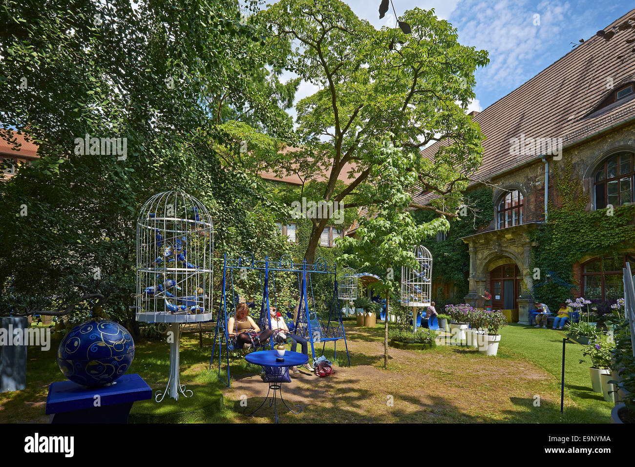 Courtyard garden of the New Residence in Halle, Germany Stock Photo - Alamy