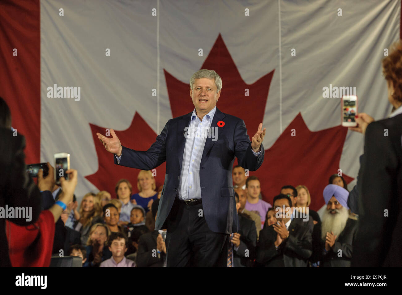 Vaughan, CAN., 30 Oct 2014 - Prime Minister Stephen Harper at a campaign-style stop in Vaughan at the Joseph & Wolf Lebovic Jewish Community Campus to announce a series of tax measures, including the long-promised income splitting. Credit:  Victor Biro/Alamy Live News Stock Photo