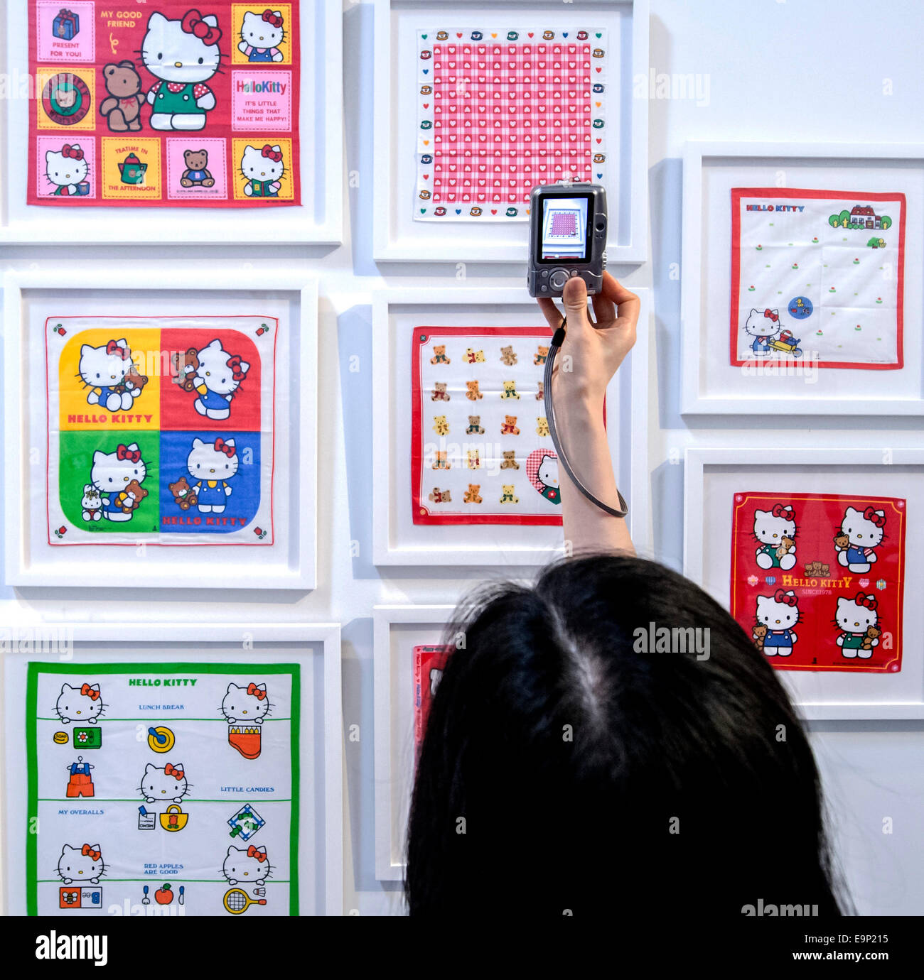 Los Angeles, California, USA. 30th Oct, 2014. Fans of the Hello Kitty