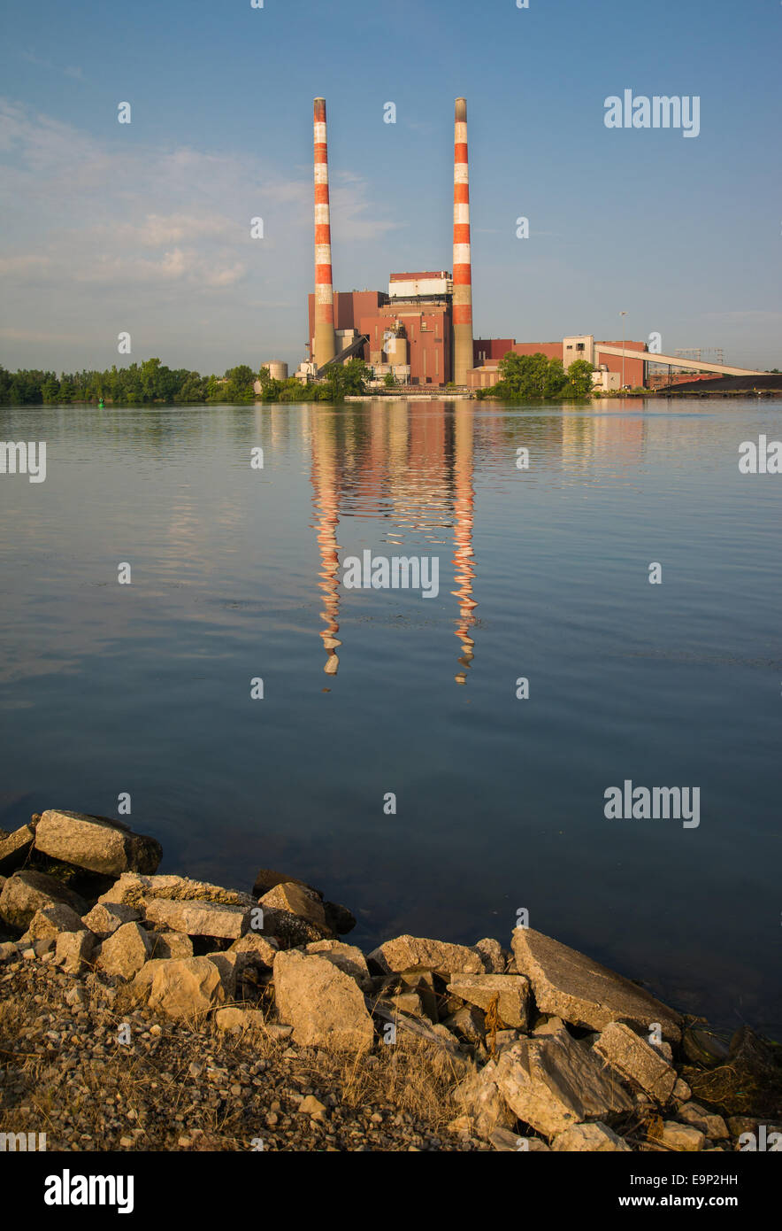 Coal used to generate electricity for Detroit area Stock Photo Alamy