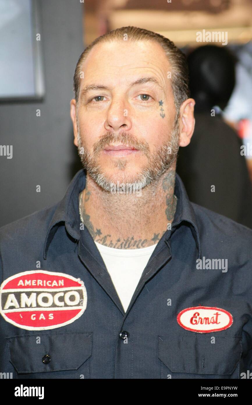 Mike Ness Stock Photos & Mike Ness Stock Images - Alamy