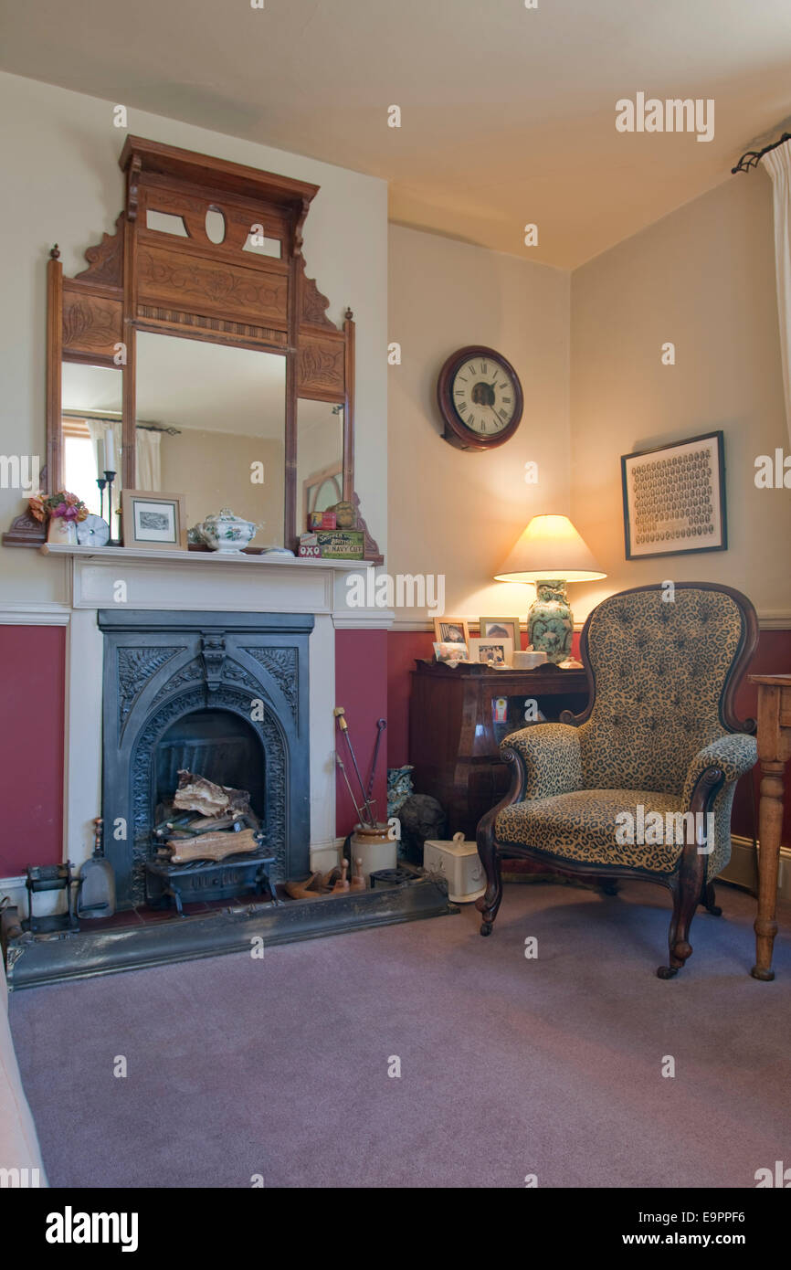 Victorian fireplace in english victorian hires stock photography and