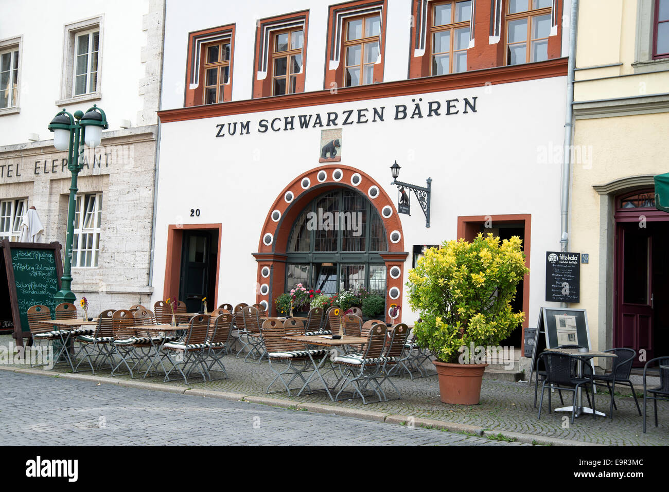 Erstaunlich N N B Ebenbild
