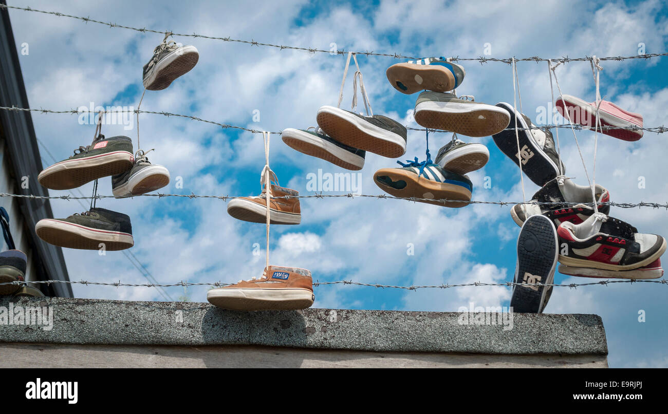 Old hot sale skateboard shoes