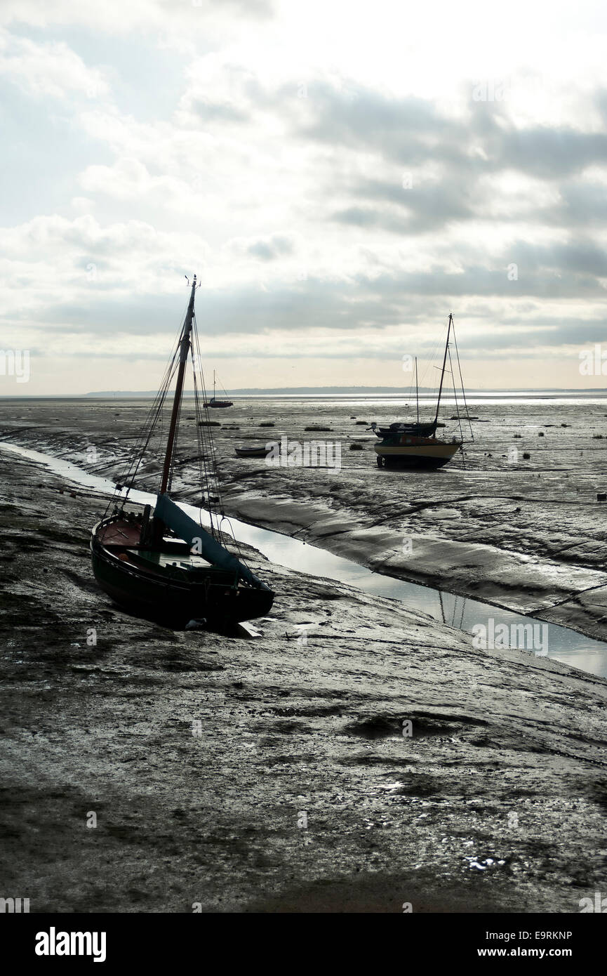Endeavour LO41 cockle boat at Old Leigh, LeighonSea, Essex, England