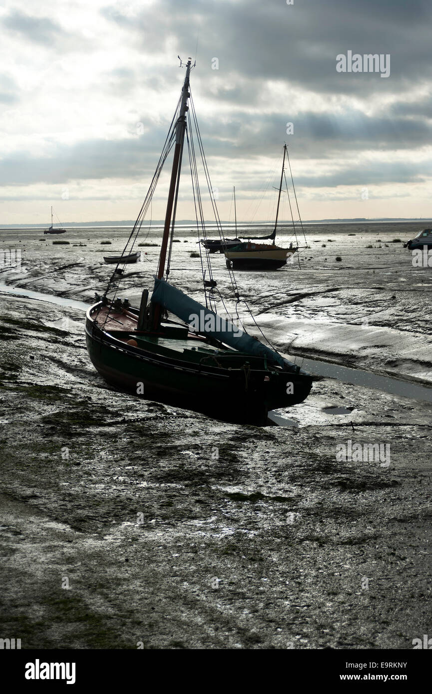 Endeavour LO41 cockle boat at Old Leigh, LeighonSea, Essex, England
