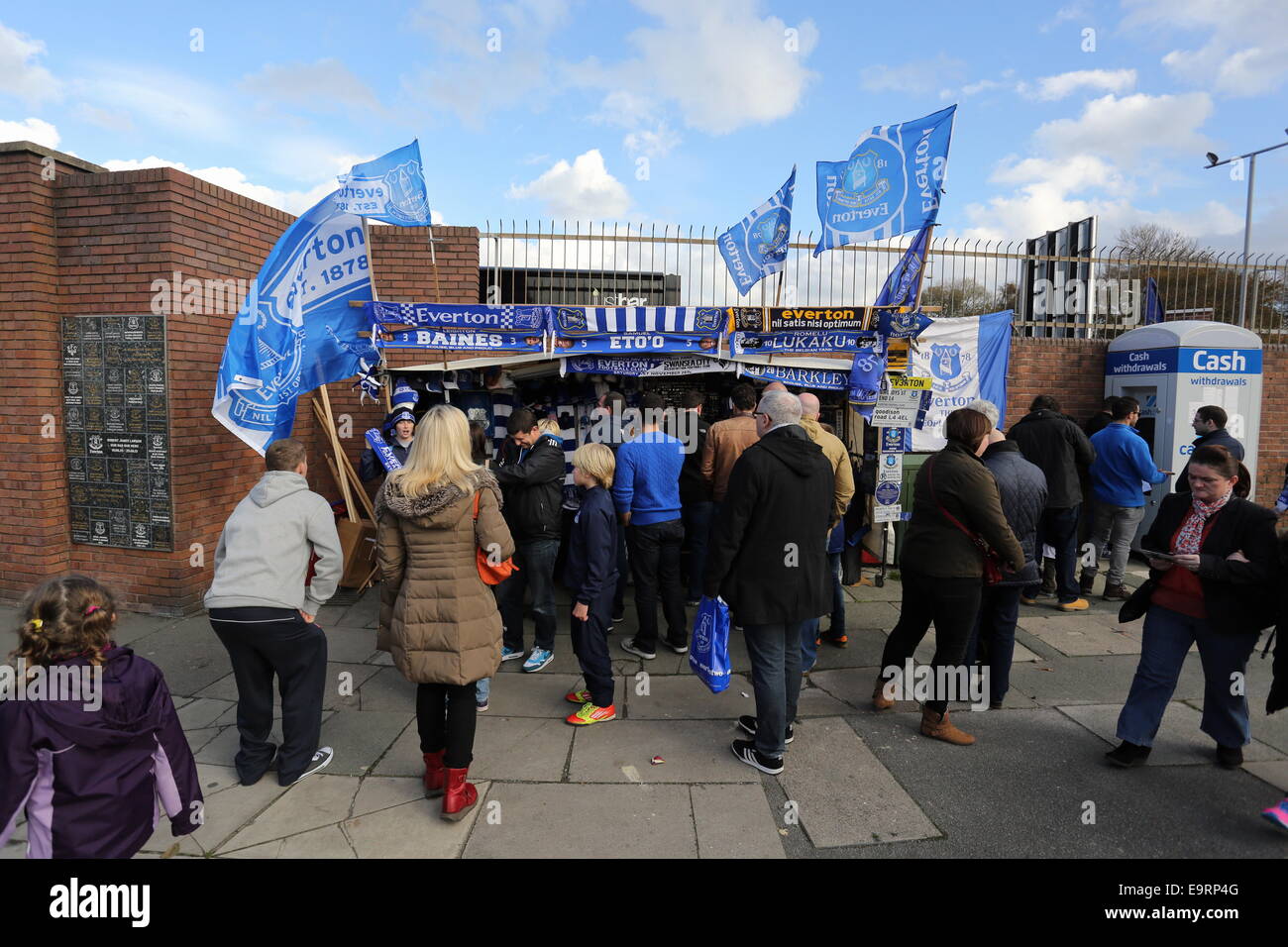 Liverpool, UK. Saturday 01 November 2014  Pictured: A stand selling scarves and flags outside goodison Park.  Re: Premier League Everton v Swansea City FC at Goodison Park, Liverpool, Merseyside, UK. Credit:  D Legakis/Alamy Live News Stock Photo