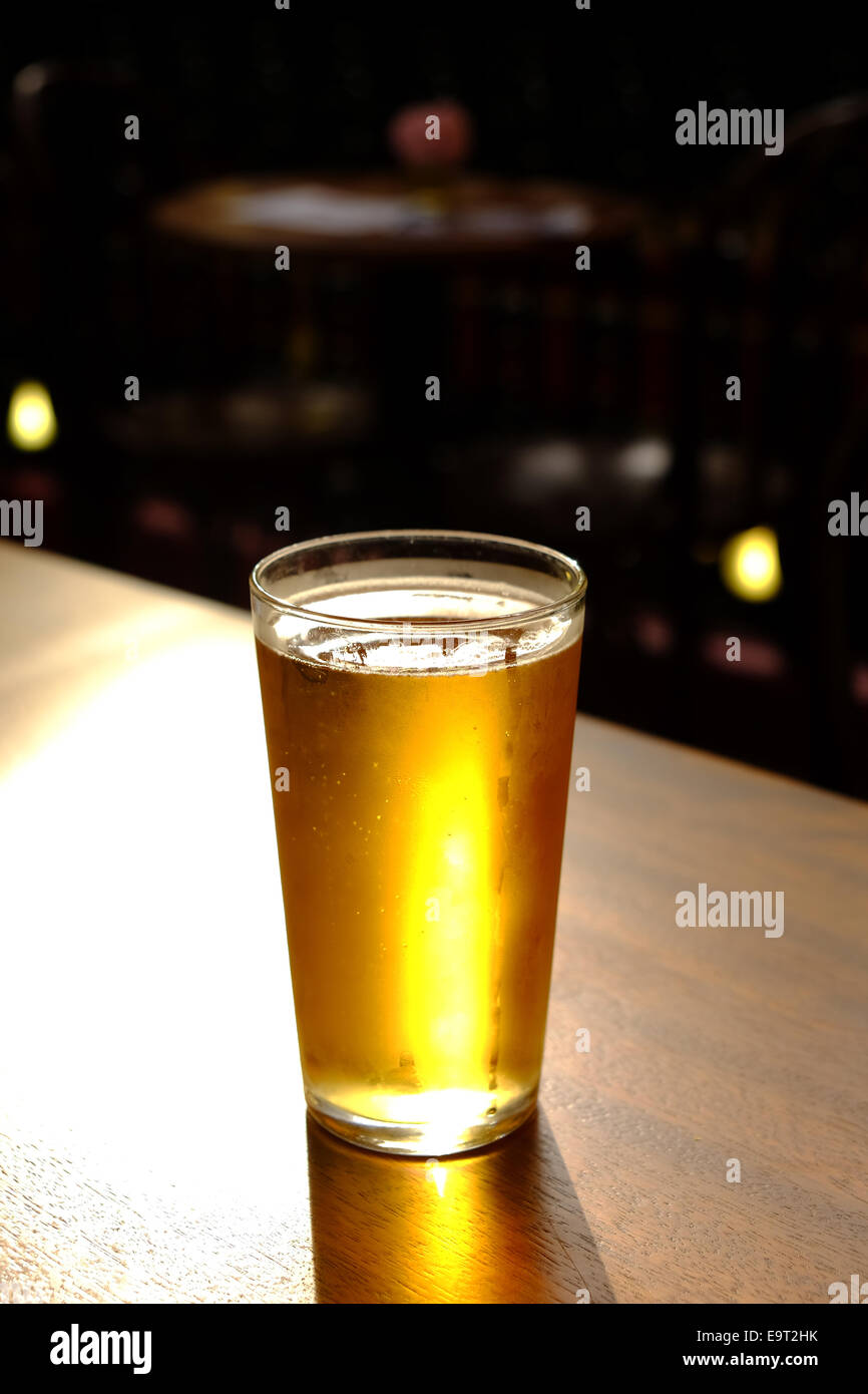 Pint Of Cornish Pale Ale Stock Photo Alamy