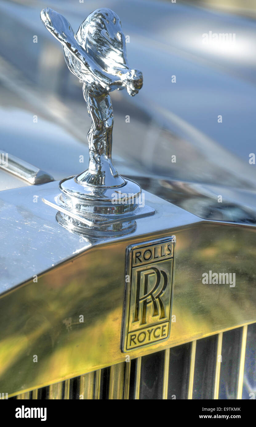 Vintage Rolls Royce car. Close up on the emblem and logo Stock Photo