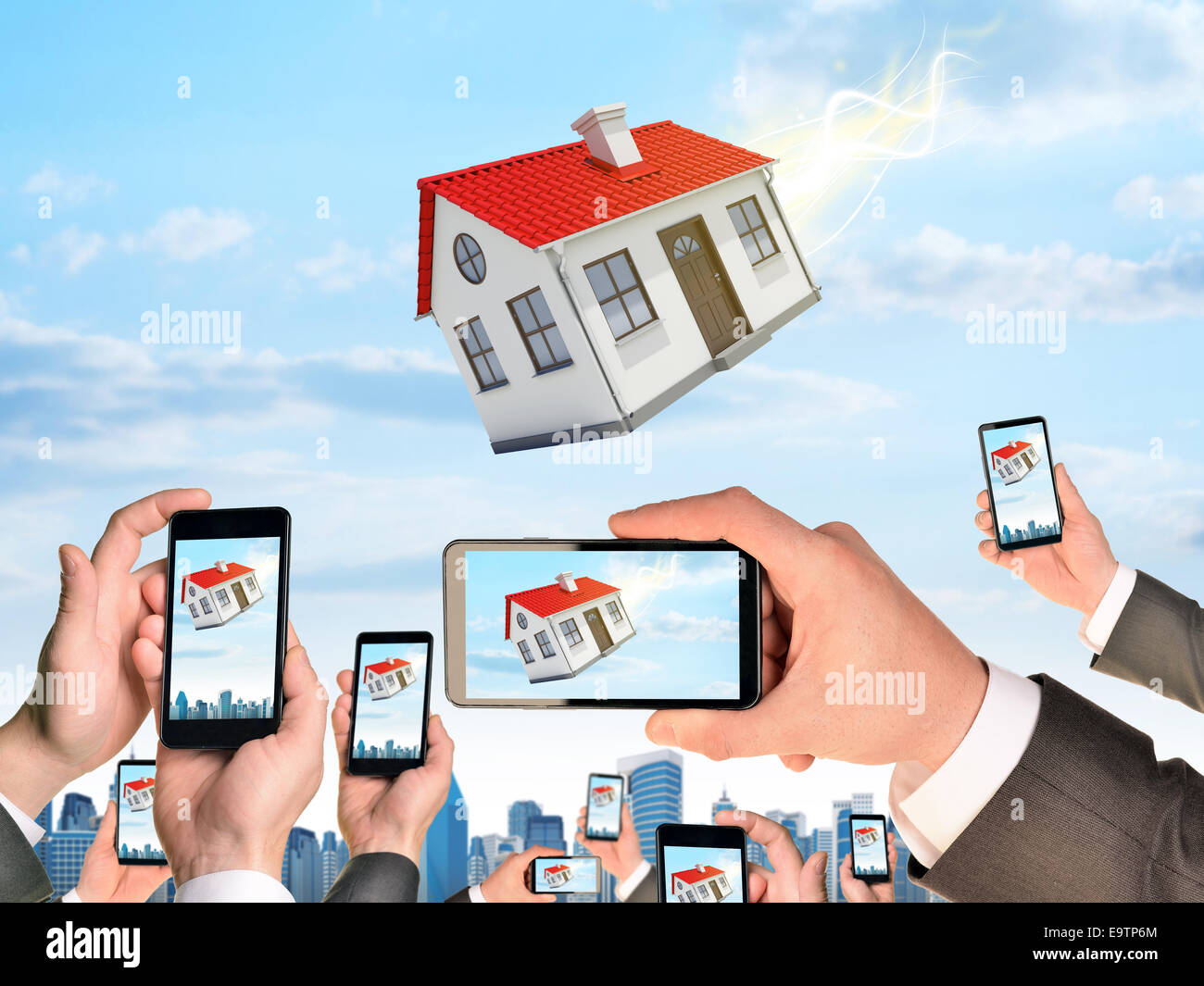 Hands holding smart phones hi-res stock photography and images - Alamy