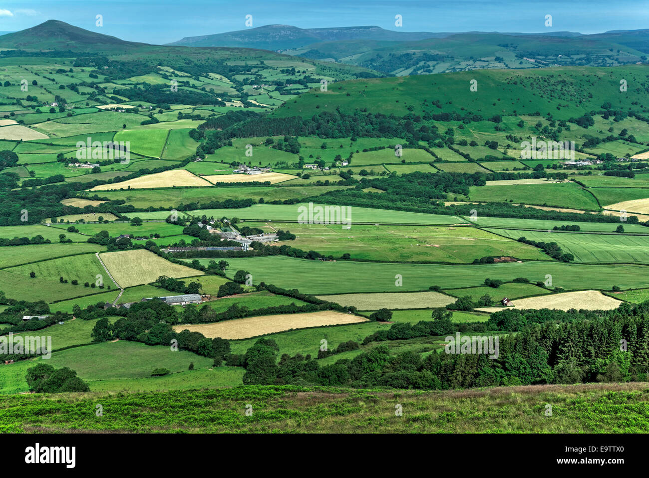 Black mountains hires stock photography and images Alamy