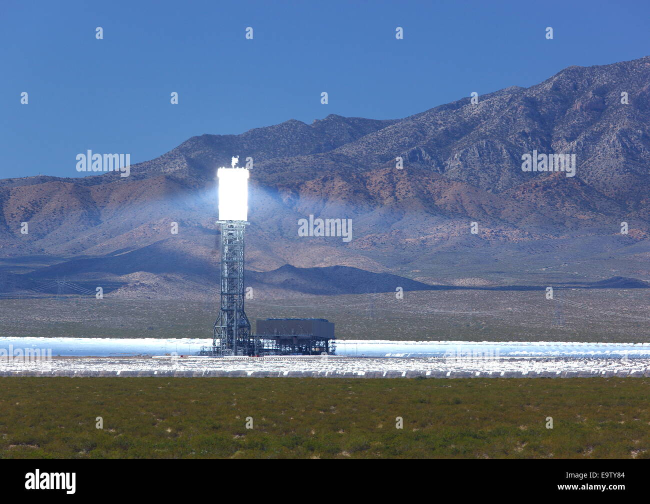 Ivanpah solar thermal energy project, near Primm, California, USA Stock Photo