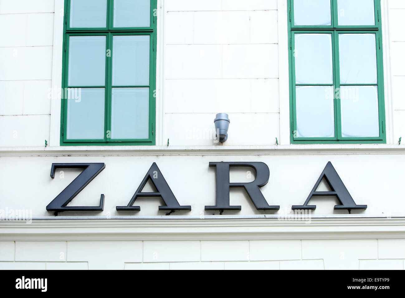 ZAGREB, CROATIA - FEBRUARY 24 : Zara logo above the store in the Stock  Photo - Alamy