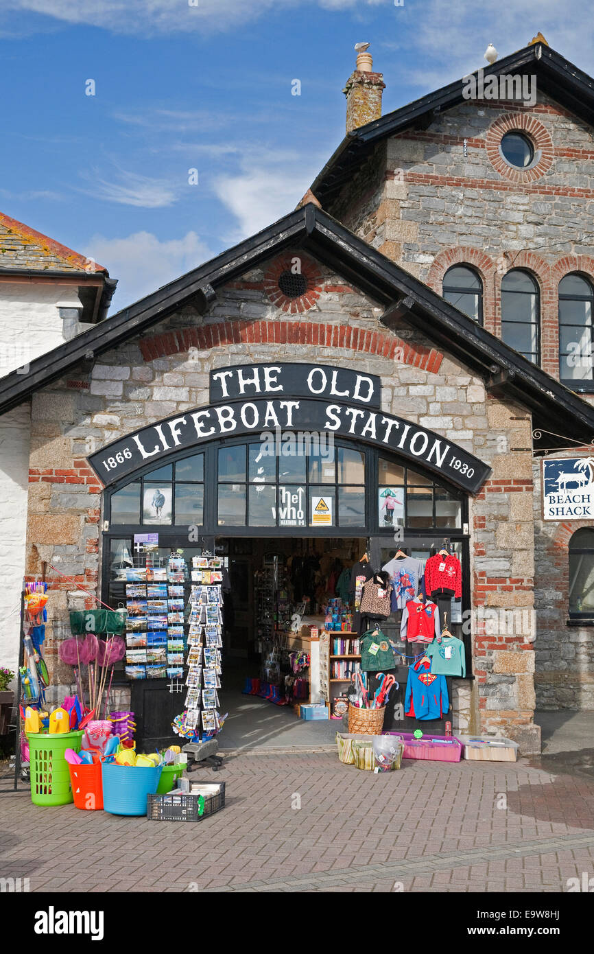 The old lifeboat station looe hi-res stock photography and images
