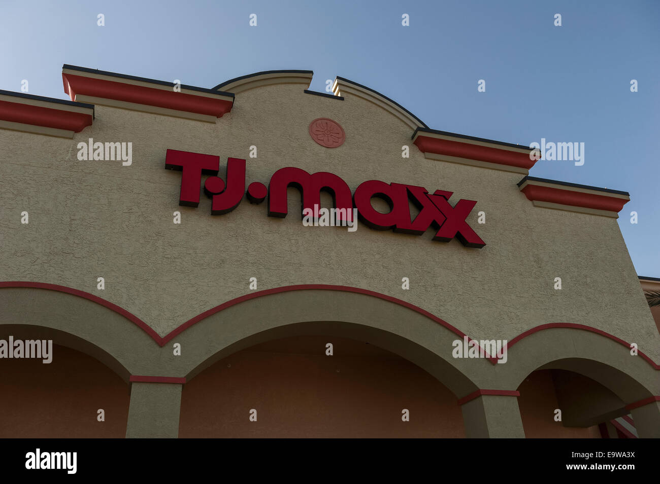 Tj Maxx Stock Photos & Tj Maxx Stock Images Alamy