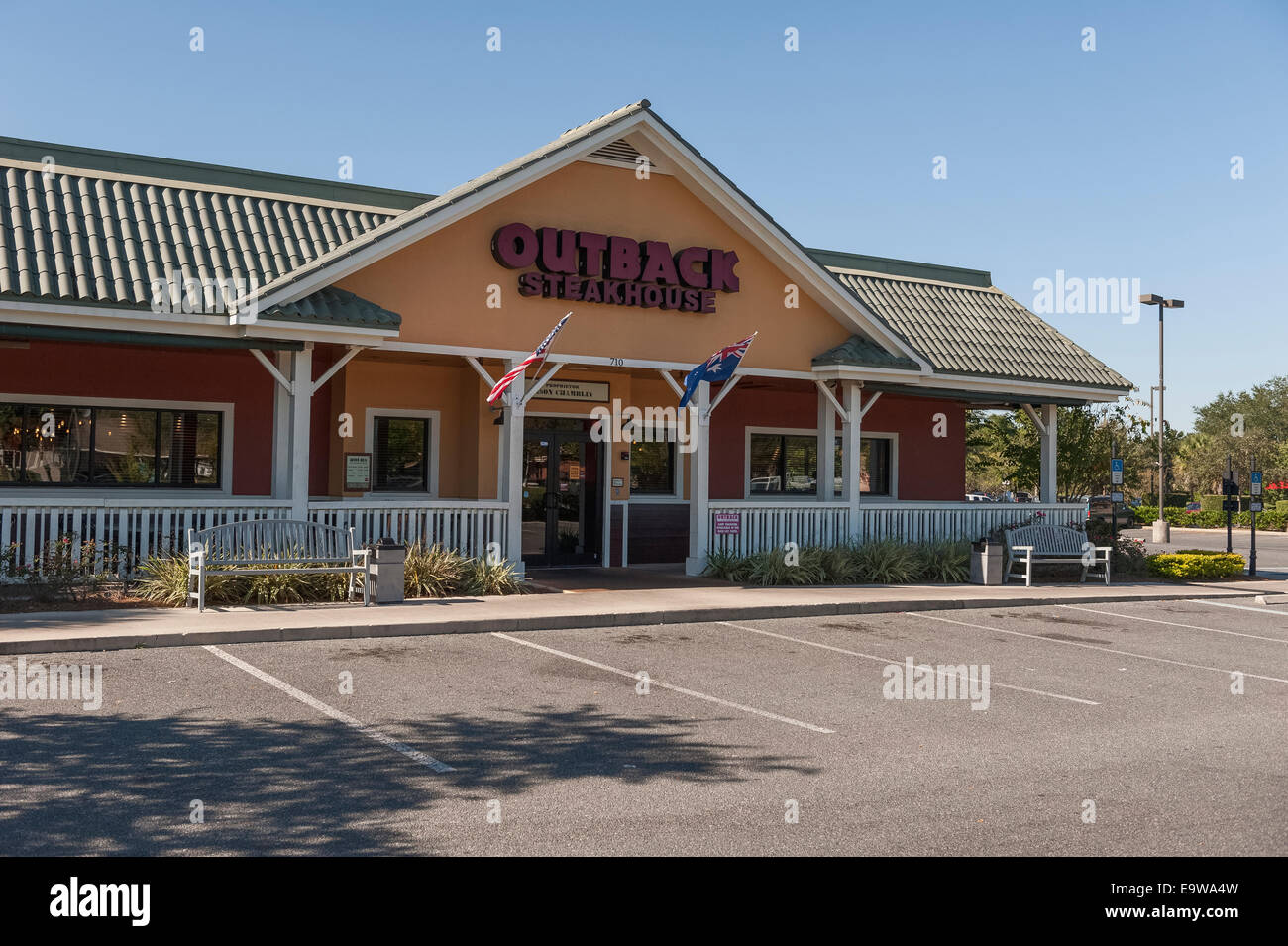 Outback steakhouse restaurant hi-res stock photography and images - Alamy