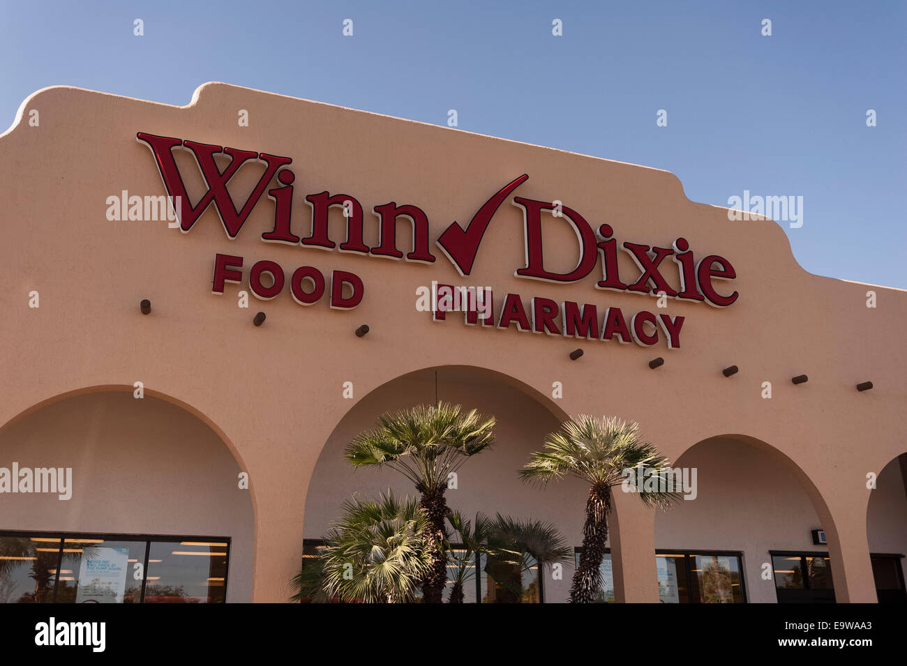 Winn Dixie Food Supermarket located in Lady Lake, Florida USA Stock Photo