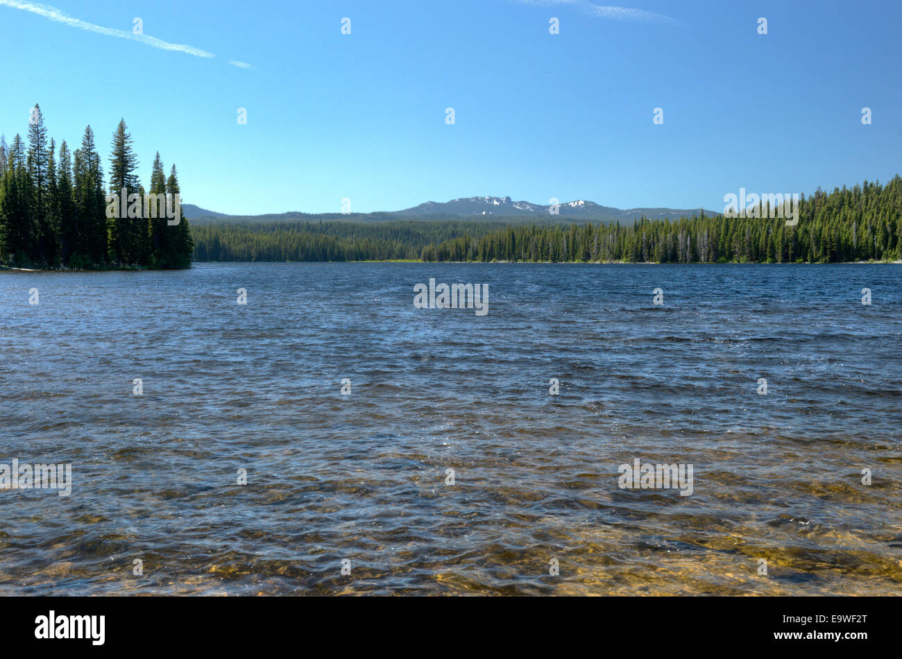 Little Cultus Lake, just off the famed Cacade Lakes Scenic Byway Stock Photo Alamy
