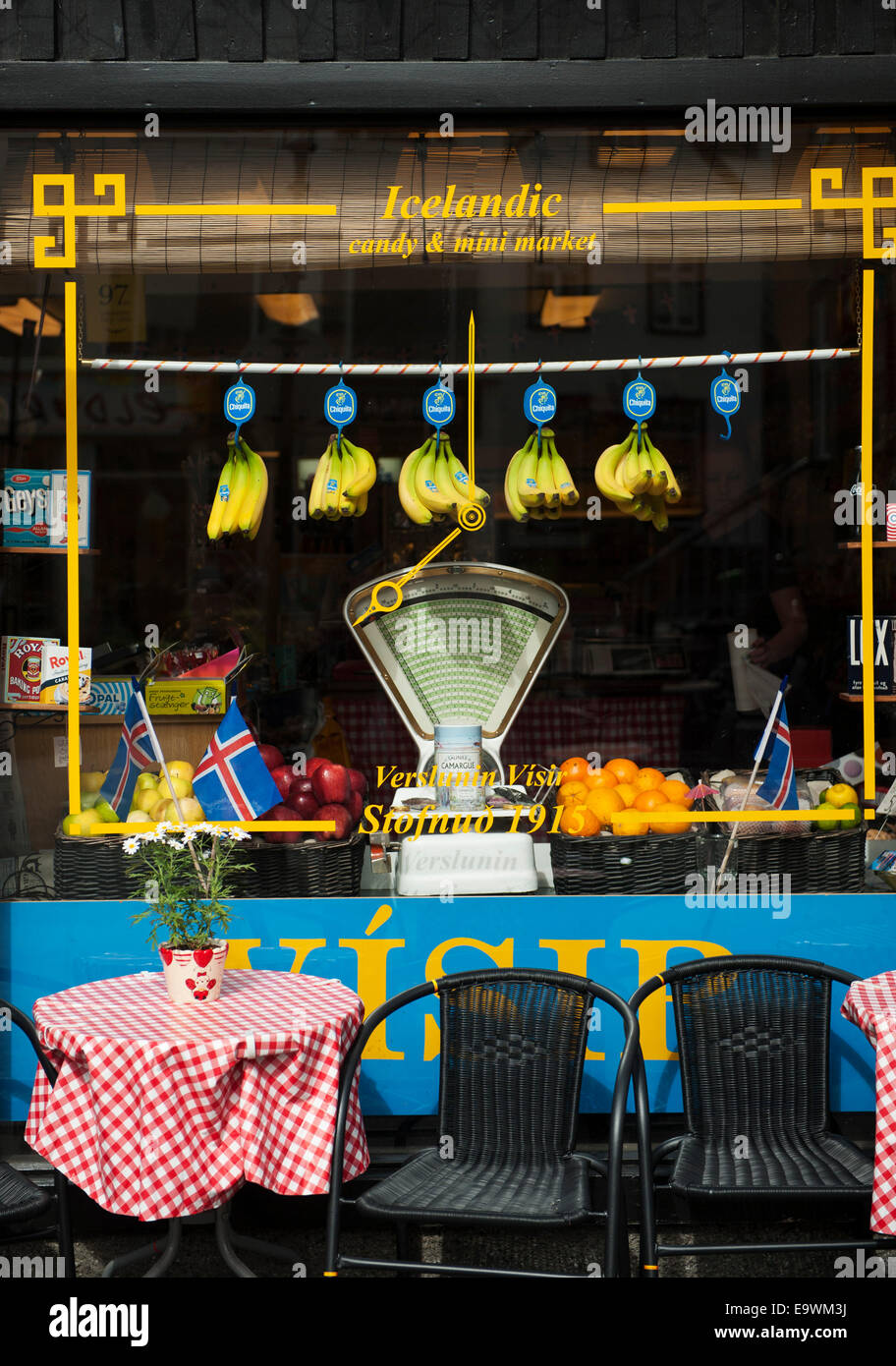 Shopping Iceland High Resolution Stock Photography and Images Alamy