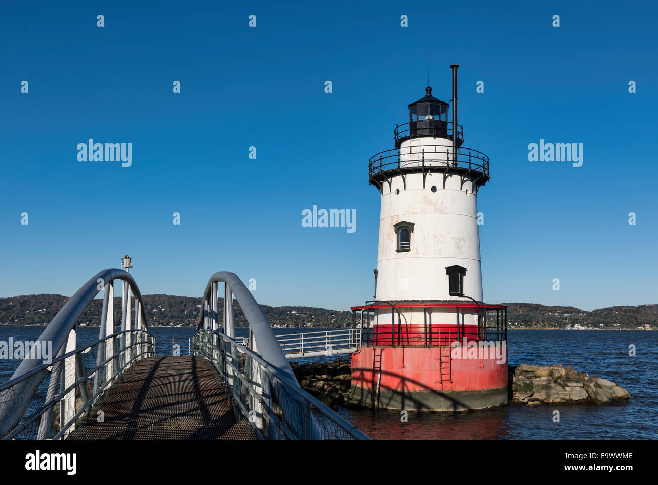 Sleepy Hollow Lighthouse (aka Tarrytown Lighthouse and Kingsland Point Lighthouse), Sleepy