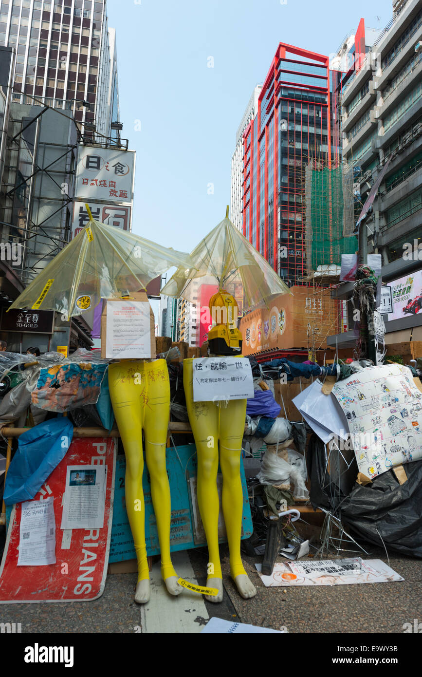 Hong Kong, China. 2nd November, 2014. Students, pro democracy activists and other supporters of Occupy Central, now called the umbrella movement or the umbrella revolution,remain in Mong Kok. Barricades on Nathan Road in Mong Kok. Stock Photo