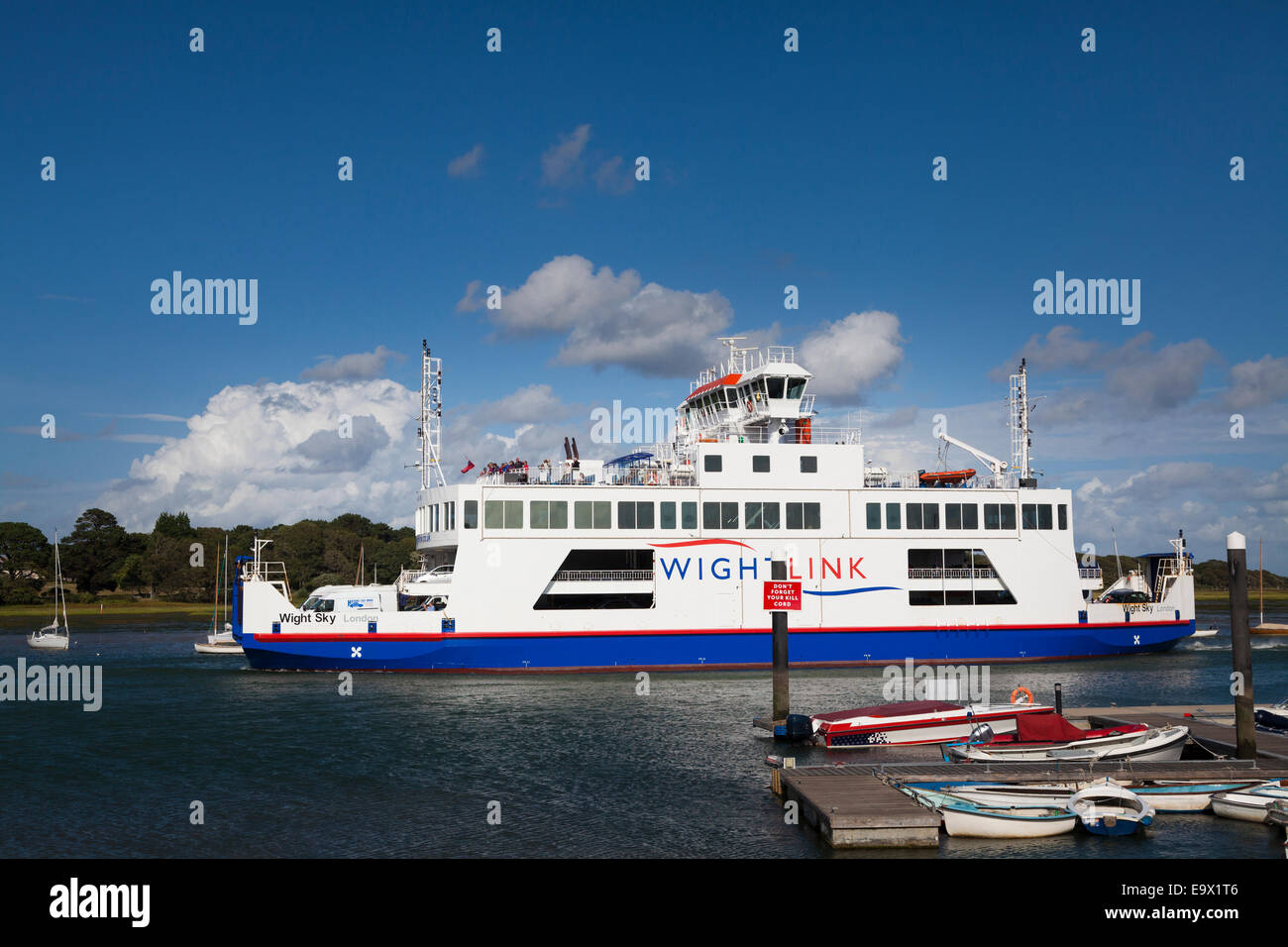 Lymington to Isle of Wight Wightlink car ferry Stock Photo Alamy