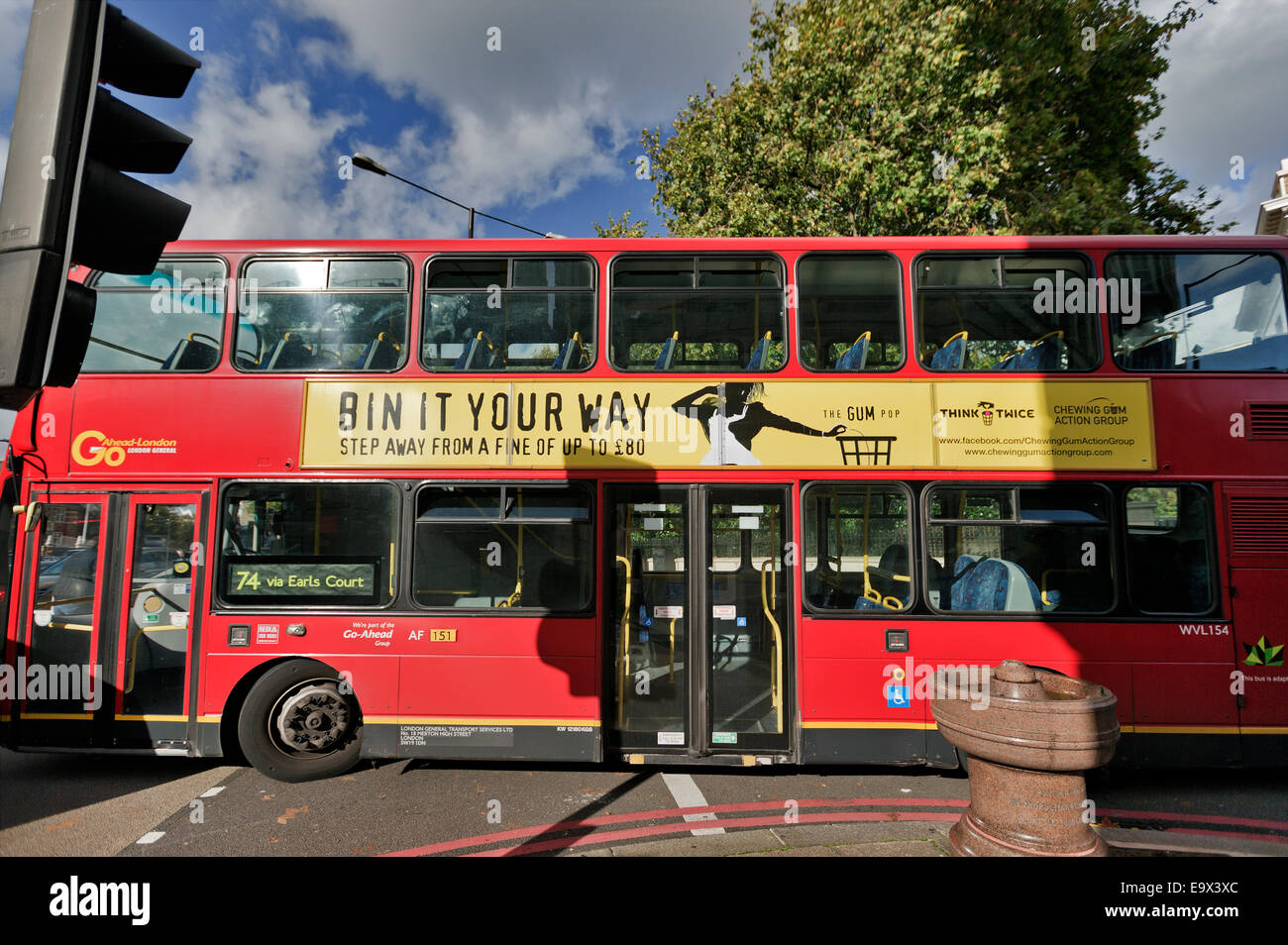 £80 fine for inappropriate disposal of chewing gum, warning sign on red bus, Baker Street, London, England, UK Stock Photo