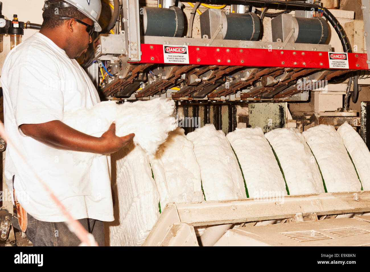 Cotton gin machine hires stock photography and images Alamy