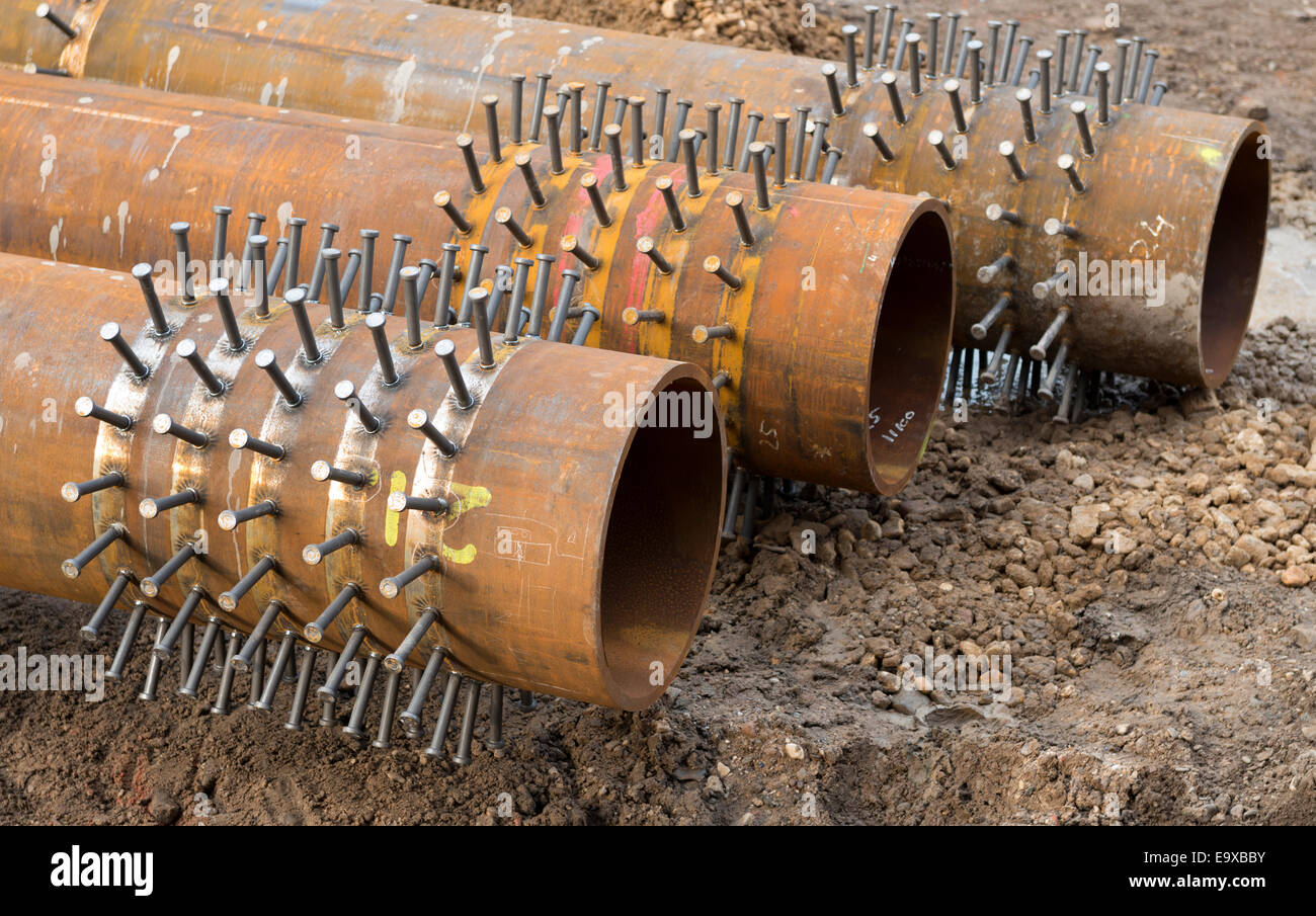 Steel tubes used in construction Stock Photo Alamy