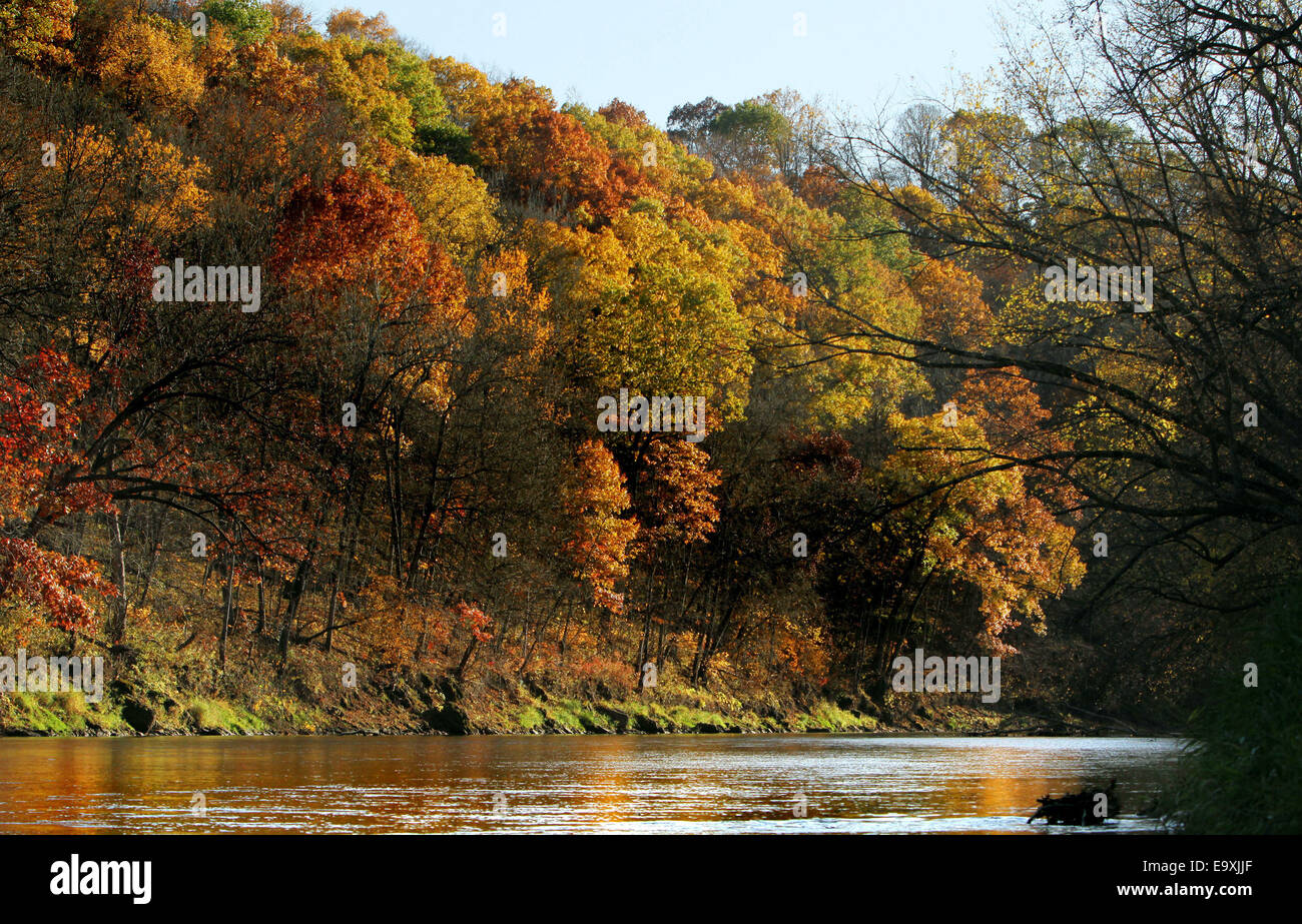 Maquoketa, IOWA, USA. 20th Oct, 2014. Kayaking along the Maquoketa