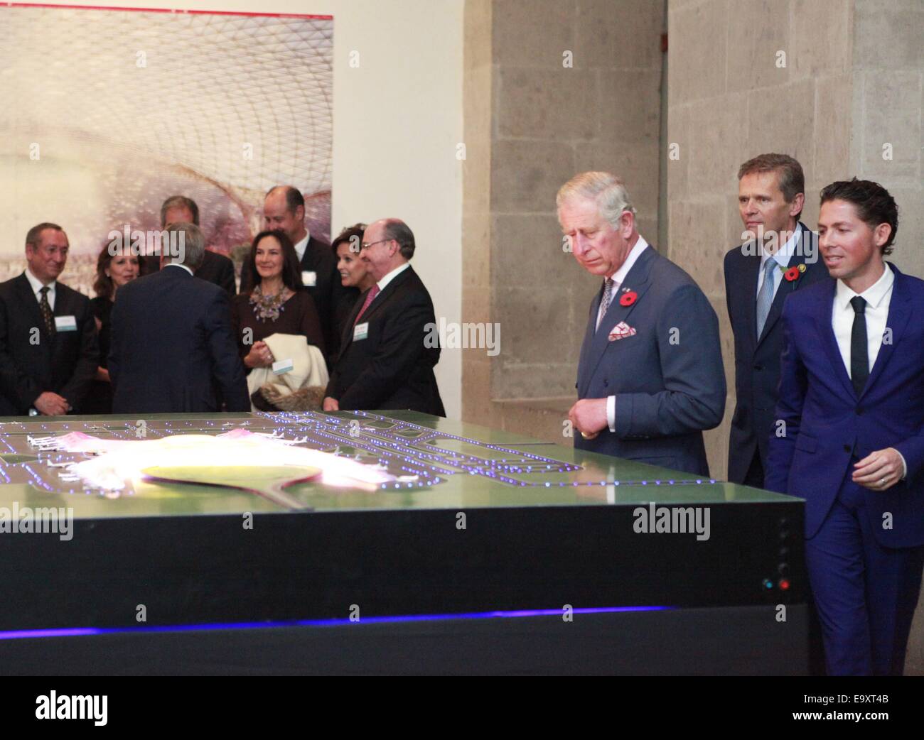 Mexico City, Mexico. 3rd Nov, 2014. Prince Charles of Wales (3rd R) watches a model of the New Mexico's City International Airport in Mexico City, capital of Mexico, on Nov. 3, 2014. Credit:  Jose Mendez/POOL/Xinhua/Alamy Live News Stock Photo