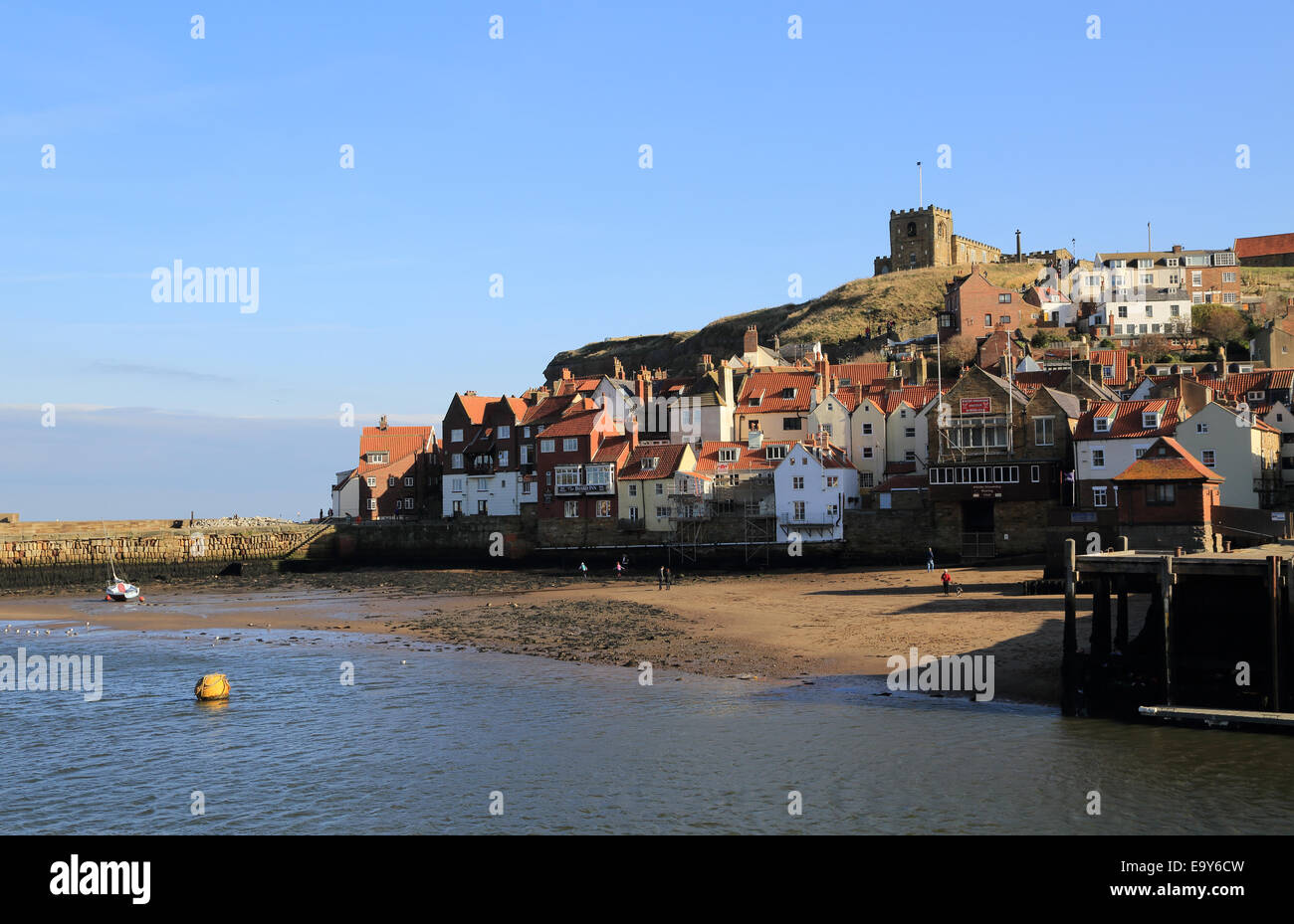 Whitby Lower Harbour and Tate Hill Sands, Tate Hill, Whitby, North Yorkshire, England UK Stock Photo